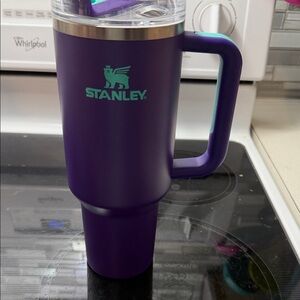 Stanley Deep Purple Tumbler with Handle